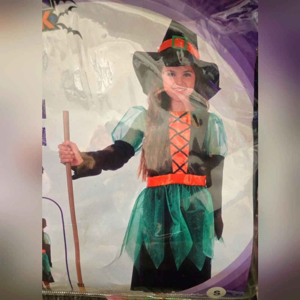 NWT girls sz. 4-6 witches costume